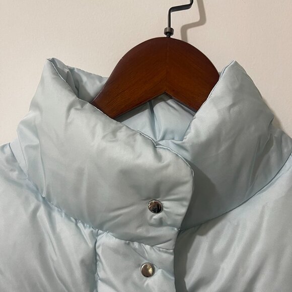 Prada Re-Nylon Cropped Convertible Puffer Jacket - Picture 5 of 12